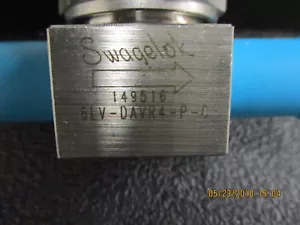 6LV-DAVR4-P-C Swagelok 1/4 MVCR Diaphragm Valve USED! - Picture 1 of 4