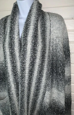 Cárdigan Suéter Kensie Talla XS/S Suave Gris Difuso Ombré Rayas Bolsillos Delanteros Abiertos Foto 1 de 4