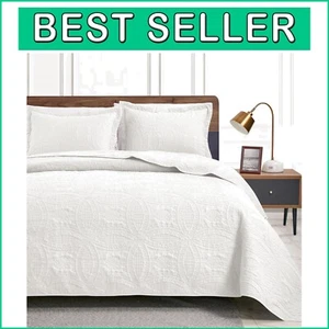 Elegant California King Coin Pattern Quilt Set - 3 Pieces for Year-Round Comfort - Picture 1 of 9