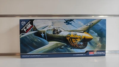 P-40E Warhawk 1-72 kit Academy 12468 aereo guerra mondiale caccia bmbardiere - Immagine 1 di 2