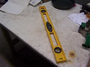 STANLEY ABS 24" LEVEL/YELLOW - Picture 1 of 3
