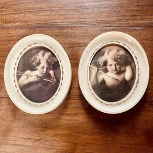 2er Set Zelluloid oder Kunststoff Elfenbein Oval Rahmen (Staffeleien nicht enthalten) - Bild 1 von 6