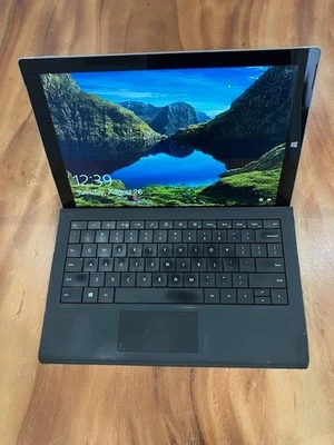 Microsoft Surface Pro 3 1631 i5-4300U 8GB RAM 256GB SSD Windows 10 Pro Keyboard - Image 1 of 4