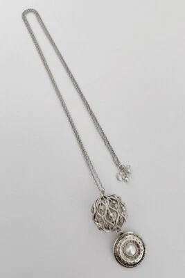 COLLAR DE PERLAS DE IMITACIÓN CRISTAL CORTE TONO PLATA ANTIGUO MARCA LUCKY Foto 1 de 3