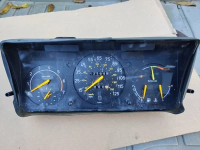 1992 - 1994 SAAB 900 INSTRUMENT CLUSTER TURBO 121k - Image 1 of 2