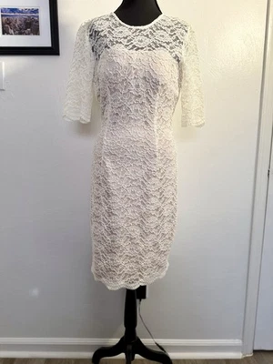Vestido Jax de Lord and Taylor. Precioso vestido de cóctel de encaje blanco talla 6 Foto 1 de 4