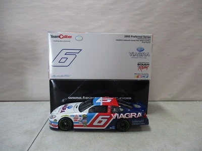 Team Caliber Mark Martin Viagra 2005 rojo, blanco y azul 1/24 Foto 1 de 2