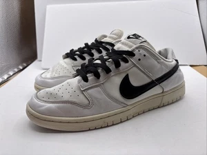 Men’s Size 10- Nike Dunk Low Reverse Panda D16188-101 - Picture 1 of 12