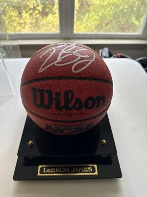 Wilson. NCAA Lebron James autographed basketball! Perfect condition w Case!  - Image 1 of 4