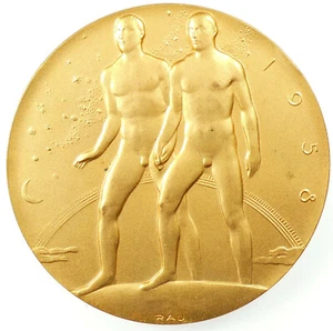 Desnudos 1956 EXPOSICIÓN INTERNACIONAL BRUSELAS bronce dorado 80 mm de Rau - Imagen 1 de 2