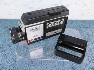 Macchina fotografica Minolta XL 400 vintage non testata, otturatore unità funzionante, no testata su pellicola! - Foto 1 di 22