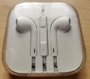 Original OEM Apple iPhone EarPods Wired 3.5mm Headset Earbud Headphones New - Zdjęcie 1 z 3