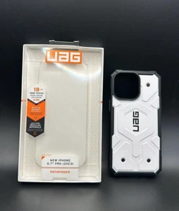 URBAN ARMOR GEAR UAG Case Compatible with iPhone 15 Pro Max Black/White - Picture 1 of 3