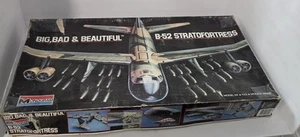 Monogram B-52 Stratofortress Model Kit Opened, 1989 1:72 Scale, U.S.A. Open - Picture 1 of 15