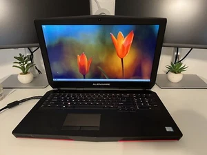 Alienware 17 R3 Gaming Laptop 256Gb SSD Intel i7-6700HQ 16G RAM, NVIDIA 980M - Picture 1 of 14