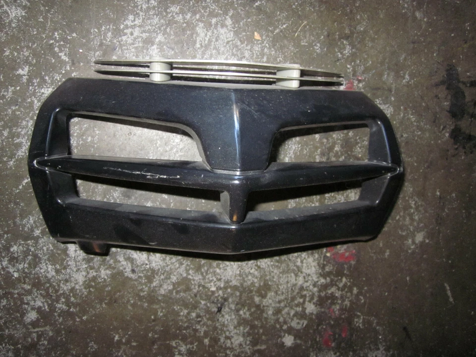 Cubierta del enfriador de aceite delantero Ducati mts multistrada lado carenado 620 1000 1100  Foto 1 de 1