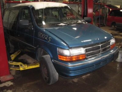 Strut Front Fits 91-95 CARAVAN 262330 - Image 1 of 4