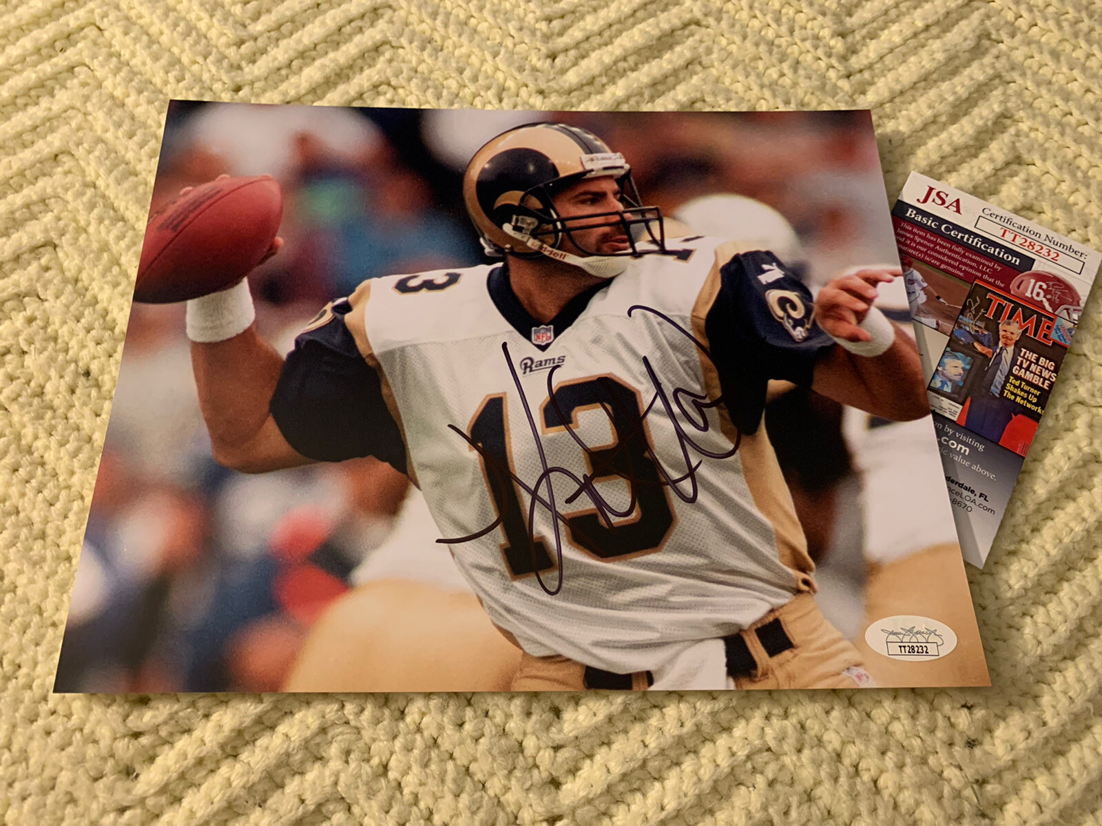 Kurt Warner Autographed Signed 8 X 10 Photo Football Hall Of Famer JSA Authentication COA 