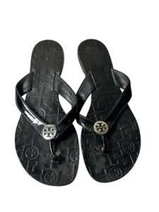 Tory Burch size 7 M black leather sandals with silver medallion - Picture 1 of 6
