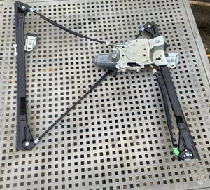 VW Polo 6N1 Passenger Door Window Motor & Regulator. 1994-99. 5 door. 6N4959802 - Picture 1 of 3
