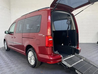2019 69 VW Cady Maxi Life 2.0 TDi 5 x Seat Wheelchair Accessible Vehicle WAV - Image 1 of 4