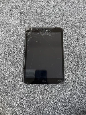 Apple iPad Mini - A1432 - 16GB - Grey - LCD Cracked (WiFi)  - iCloud - Image 1 of 2