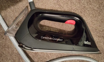 CareStyle Compact Dampfbügelstation IS 2058 BK - Bild 1 von 4