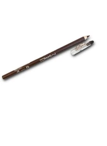 M.A.C Brown Lip/eye Liner pencil Aloe Vera & Vitamin E - Picture 1 of 2