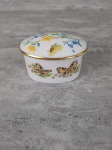 Caja de baratijas, Caverswall hueso fino China Inglaterra mariposa, ovalada, con tapa - Imagen 1 de 10