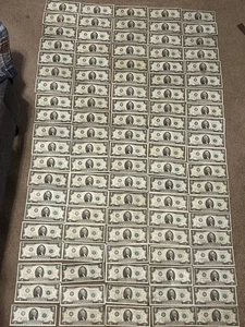 Lot 100 1976 US Two Dollar Bills - Circulated -Various Series $2 $2.00 - Picture 1 of 3