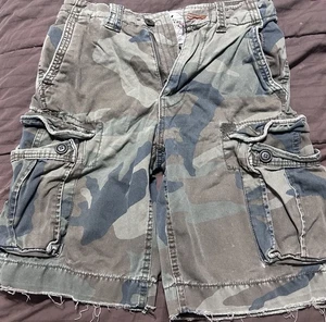 American Eagle Outfitters Shorts Size 26 Camo Cargo Rugged Constructed Y2K 2000s - Picture 1 of 7