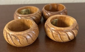 4er Set Serviettenhalter Serviettenringe aus geschnitztem Holz - Bild 1 von 7