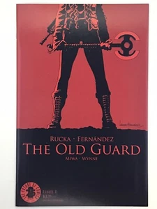 THE OLD GUARD #1 QUASI NUOVA VARIANTE ROSSA SECONDA STAMPA - IMAGE COMICS 2017 - Foto 1 di 10