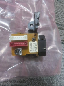 SONY LASER PICK UP ASSEMBLY KSS-210A NEW IN BX - Picture 1 of 6