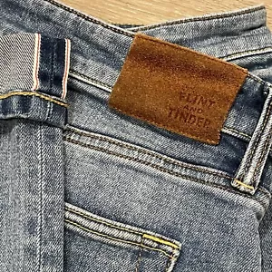 Flint and Tinder Selvedge Jeans Mens 33x30 Slim Fit Light Wash - Picture 1 of 16