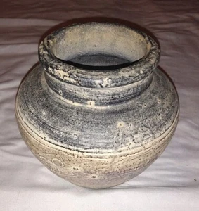 Jarrón de cerámica hecho a mano azul oscuro y gris 5,5" de alto 3" apertura - Imagen 1 de 6