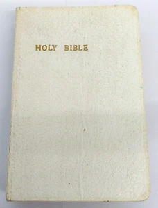 Holy Bible King James Version Jesus Words In Red World Publishing Company - Picture 1 of 12