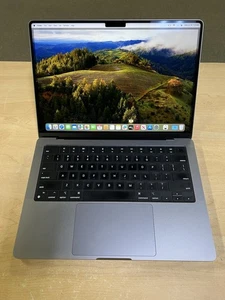 Apple MacBook Pro 2023 14" Apple M3 512GB SSD 8GB RAM srebrny A2918 (30 cykli) - Zdjęcie 1 z 10