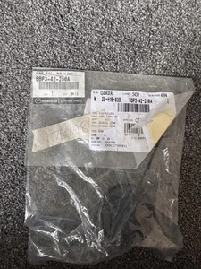 New Genuine Mazda ВBP3-42-250A Fuel Tank Cap - Picture 1 of 5