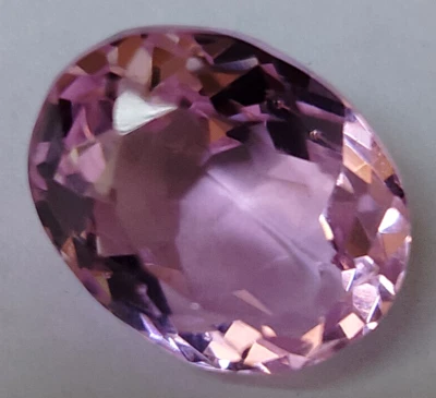 AAA+ Beautiful Pink Kunzite 18.10 Ct. Oval Cut Loose Gemstone Gift for Women/Her - Image 1 of 4