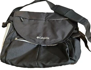 Columbia Black Adjustable Shoulder Strap Nylon Padded Laptop Messenger Bag - Picture 1 of 13