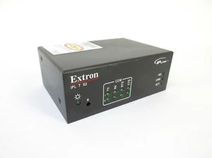CRESTRON RMC3 - Controlador de medios de habitación serie 3 - Solo unidad - Imagen 1 de 4