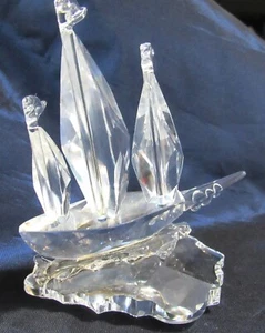 Figura nave a vela IRIS ARC cristallo taglio Swarovski - Foto 1 di 6