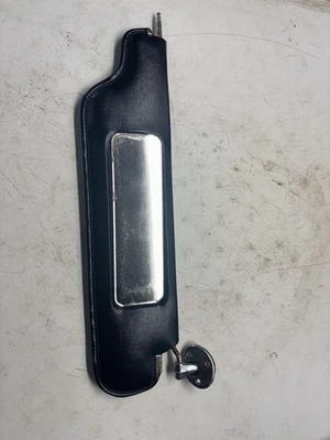 Parasol interior pasajero derecho Lincoln Continental Mark III 70 71 Foto 1 de 4