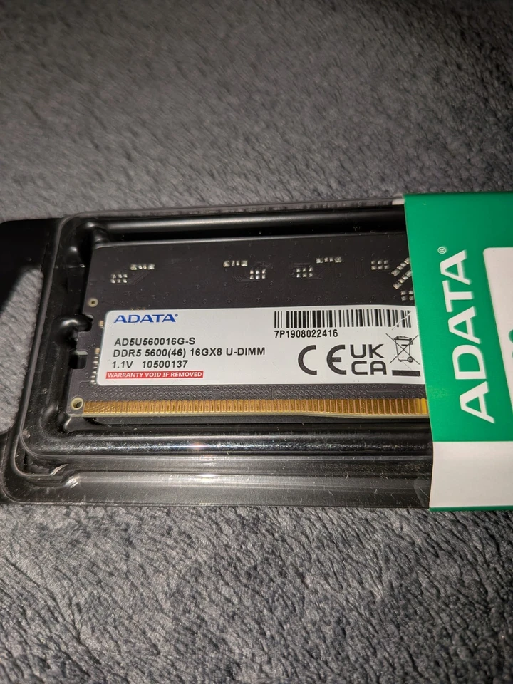 Memoria RAM 1,1 V negra Adata DDR5 DIMM 16 GB - AD5U560016G-S 288 pines 5600 MHz Foto 1 de 1