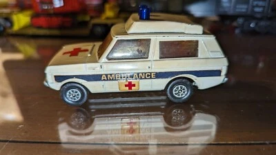 Corgi Whizzwheels Vigilant Range Rover Ambulance C-6 - Image 1 of 4