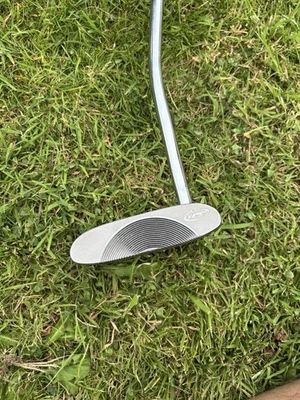 Yes C-groove Victoria Putter - Image 1 of 2