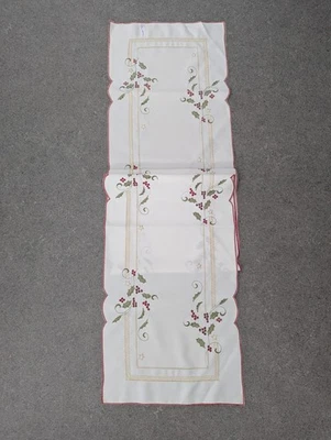 Peggy Wilkins Vintage Christmas Table Runner Festive Dining Decor Polyester  - Image 1 of 4