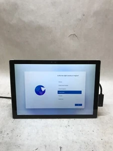 Microsoft Surface Pro 4 1724 i5 8GB RAM 256GB SSD Windows 11 *CRACKED* AS IS -DW - Picture 1 of 6