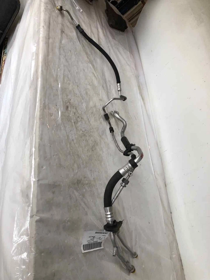 AUDI A4 2003-2009 refrigerante aire acondicionado refrigerante manguera de succión tubo 2,0 L descapotable Foto 1 de 4